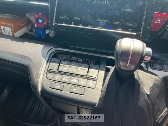 Honda STEP WGN 2018-04 8372231-20