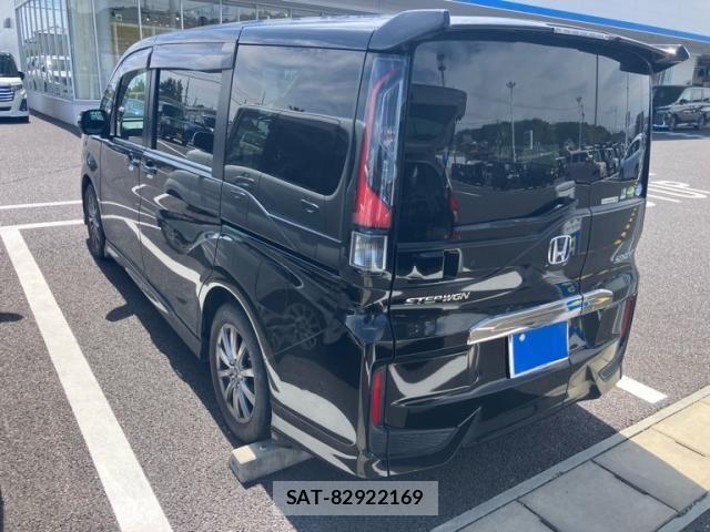 Honda STEP WGN 2018-04 8372231-5