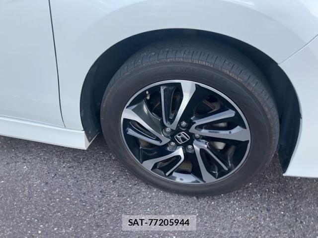 Honda STEP WGN 2016-06 8372232-10