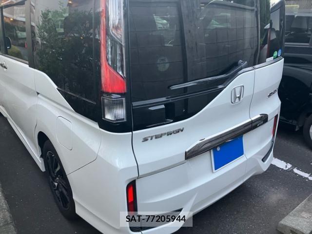 Honda STEP WGN 2016-06 8372232-4