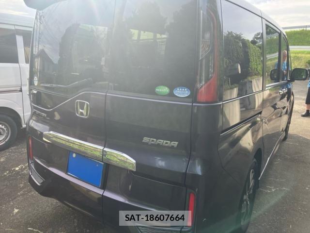 Honda STEP WGN 2015-08 8372235-5