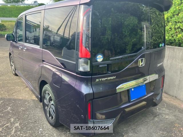 Honda STEP WGN 2015-08 8372235-6
