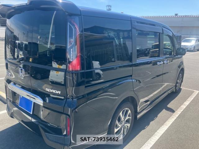 Honda STEP WGN 2015-05 8415131-4