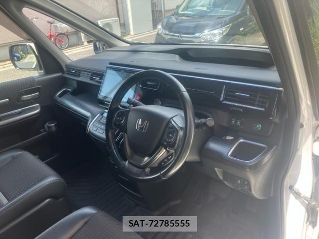 Honda STEP WGN 2016-03 8415127-13