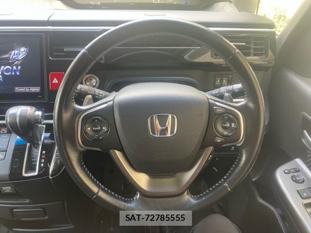 Honda STEP WGN 2016-03 8415127-18