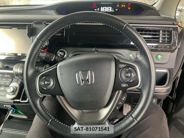Honda STEP WGN 2016-11 8415130-18