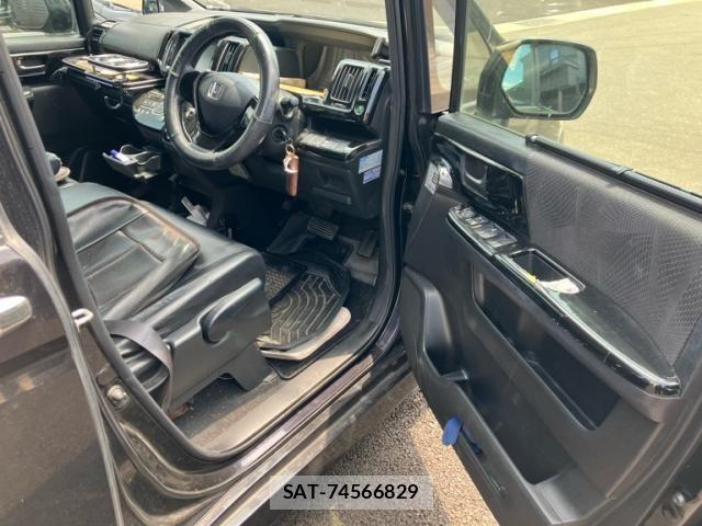 Honda STEP WGN 2012-01 8415150-5
