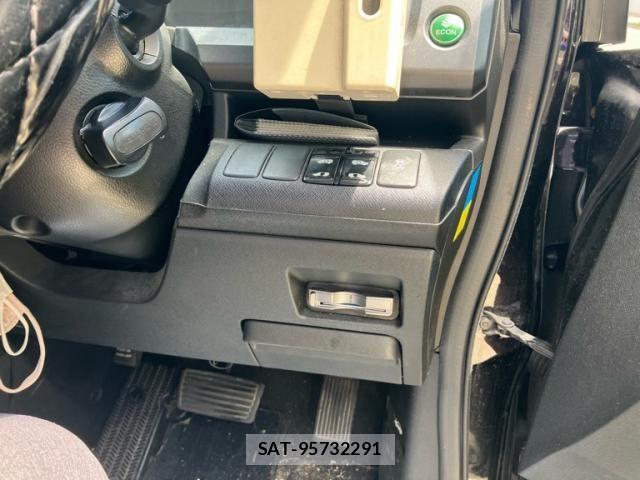 Honda STEP WGN 2009-11 8415152-15