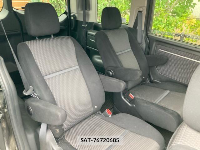Honda STEP WGN 2017-02 8415138-12