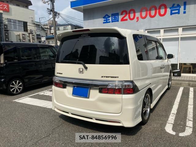 Honda STEP WGN 2008-08 8415144-1