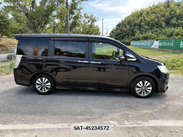 Honda STEP WGN 2014-05 8415140-3