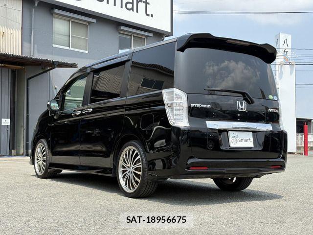 Honda STEP WGN 2013-11 8415142-6