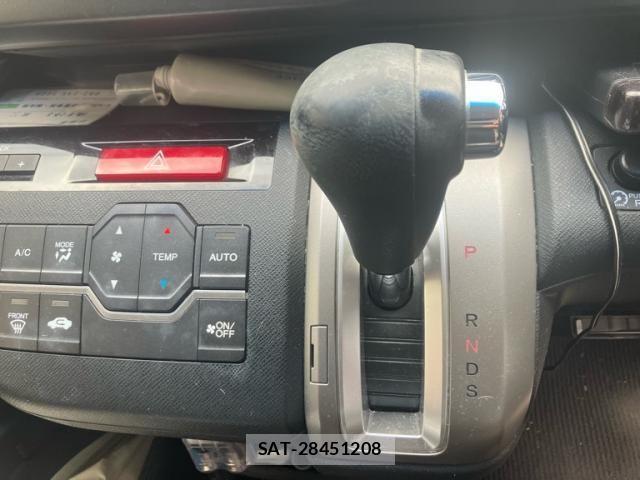 Honda STEP WGN 2011-10 8415143-20