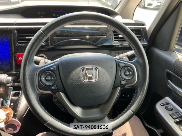 Honda STEP WGN 2018-12 8415118-17