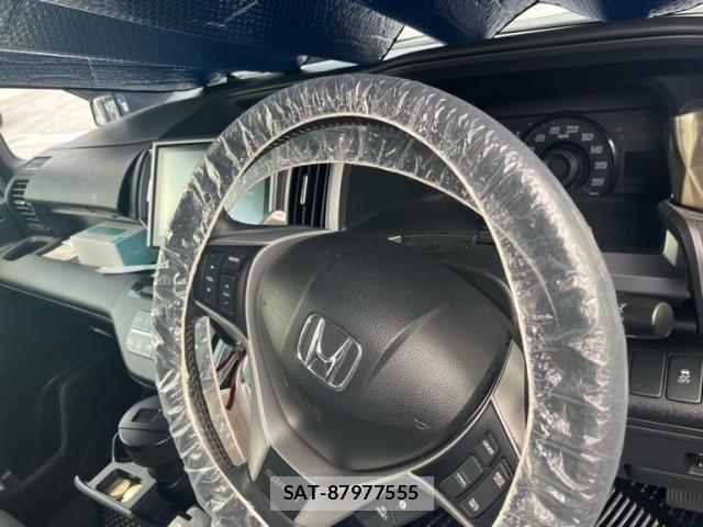 Honda STEP WGN 2014-10 8415141-16
