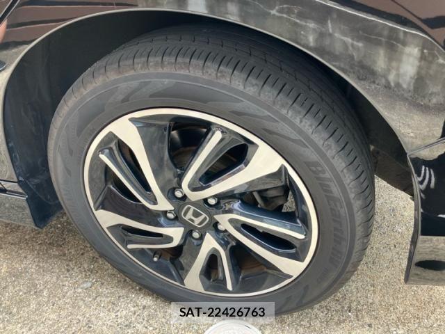 Honda STEP WGN 2017-12 8415119-6