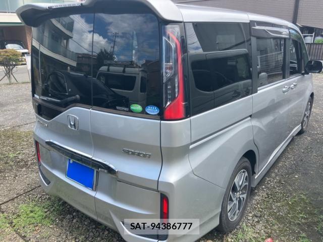 Honda STEP WGN 2016-02 8415139-0