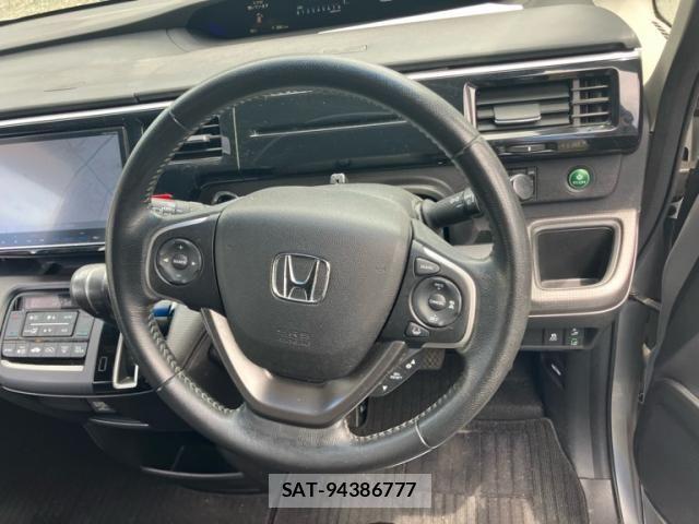 Honda STEP WGN 2016-02 8415139-9