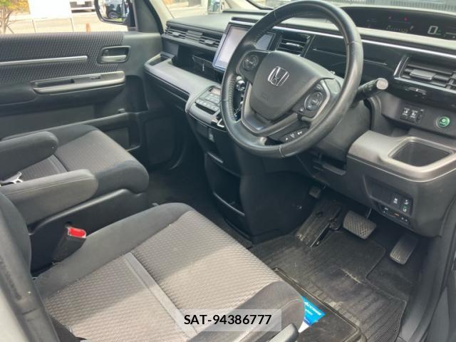 Honda STEP WGN 2016-02 8415139-8