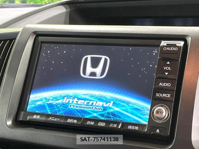 Honda STEP WGN 2012-01 8438936-2
