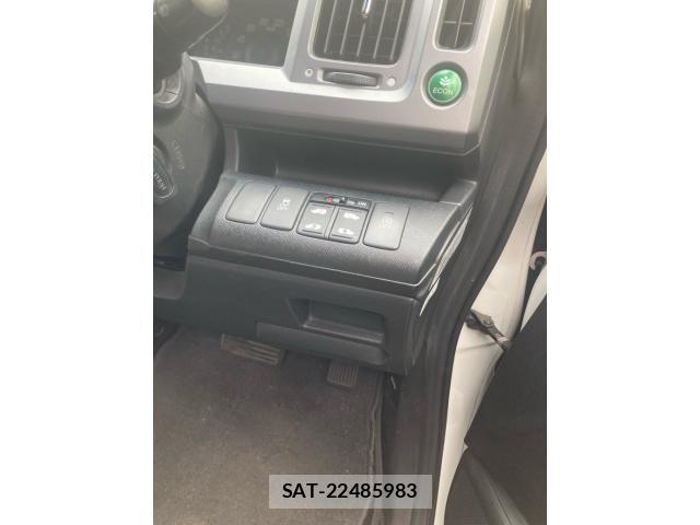Honda STEP WGN 2012-10 8438938-16