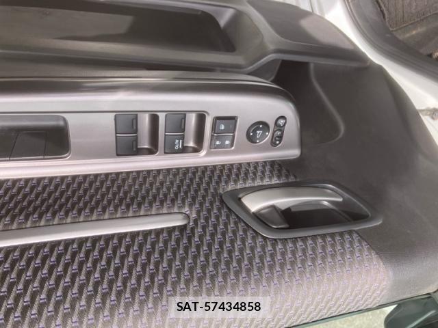 Honda STEP WGN 2017-07 8438934-9