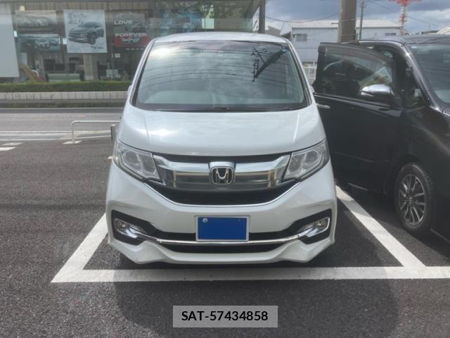 Honda STEP WGN 2017-07 8438934-1