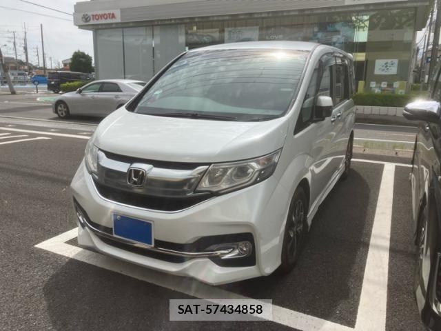 Honda STEP WGN 2017-07 8438934-3