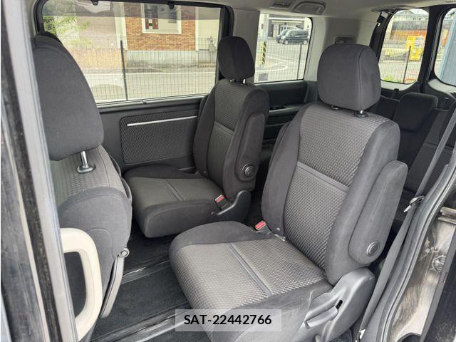 Honda STEP WGN 2015-06 8458521-12