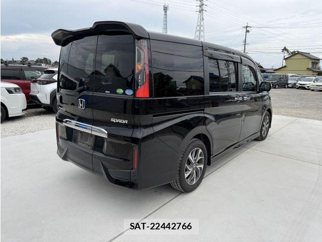 Honda STEP WGN 2015-06 8458521-1