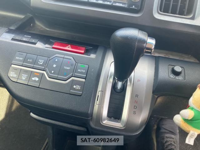 Honda STEP WGN 2010-01 8458522-16