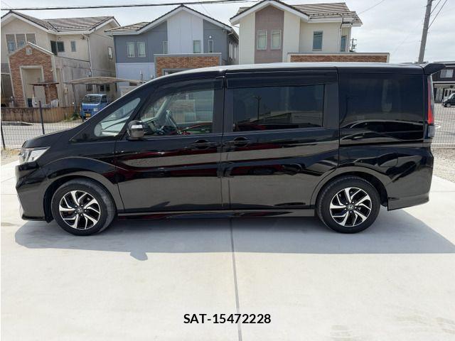 Honda STEP WGN 2018-03 8458514-4