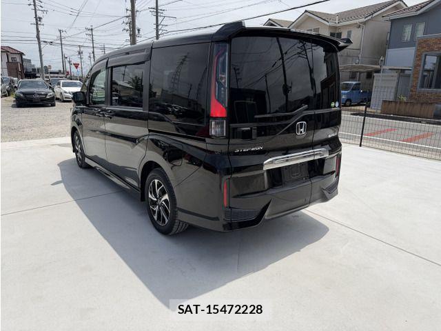Honda STEP WGN 2018-03 8458514-5