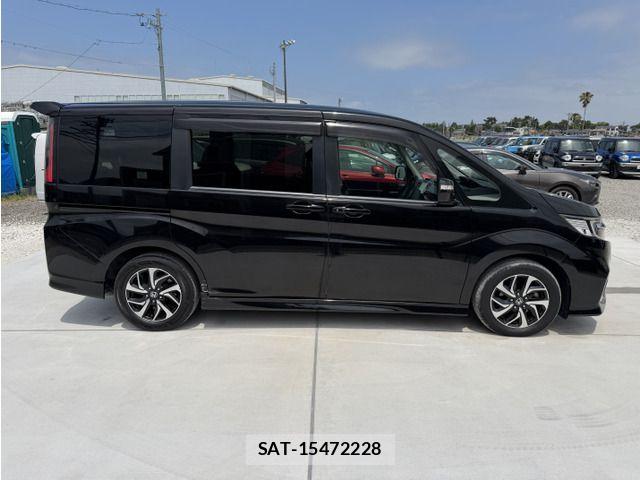 Honda STEP WGN 2018-03 8458514-7