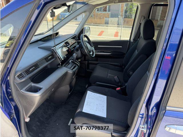 Honda STEP WGN 2018-01 8458513-10