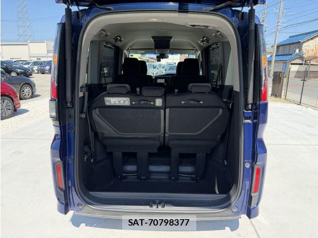 Honda STEP WGN 2018-01 8458513-16