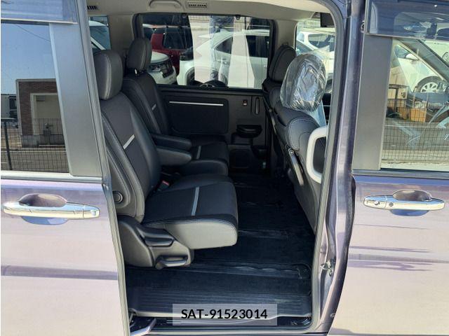 Honda STEP WGN 2015-08 8458515-12