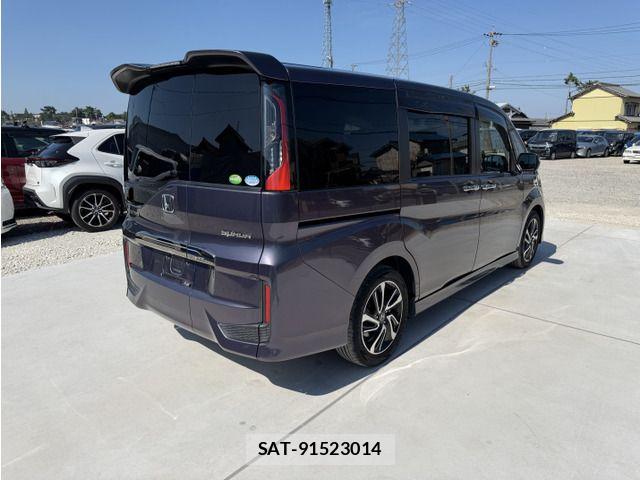 Honda STEP WGN 2015-08 8458515-1