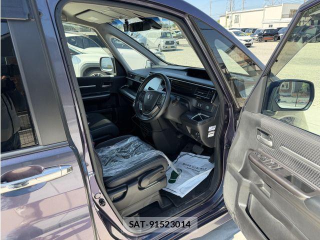 Honda STEP WGN 2015-08 8458515-2