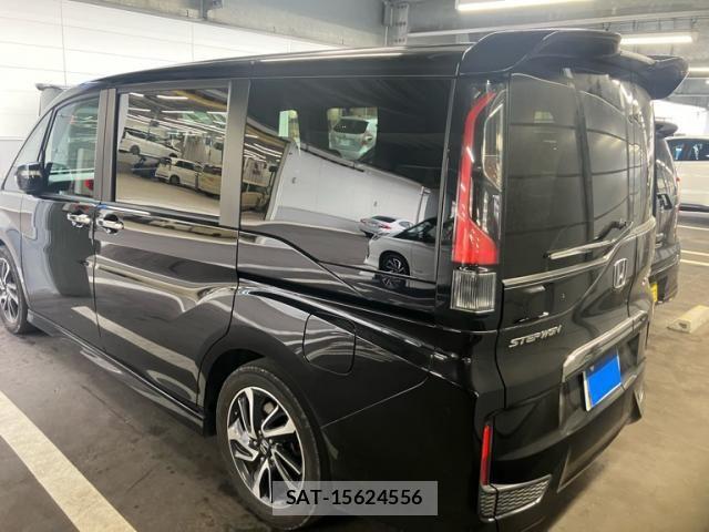 Honda STEP WGN 2017-03 8458525-10