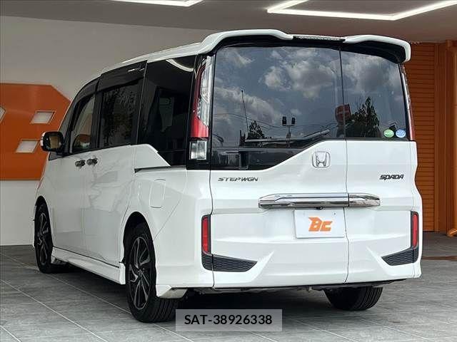 Honda STEP WGN 2015-05 8458520-12
