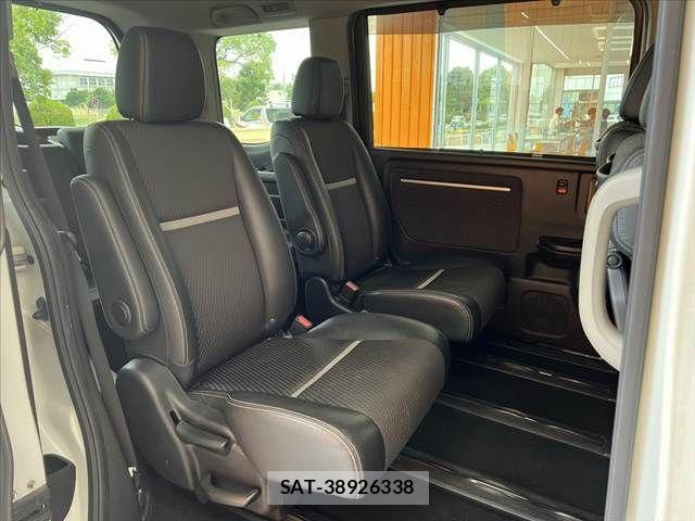 Honda STEP WGN 2015-05 8458520-17
