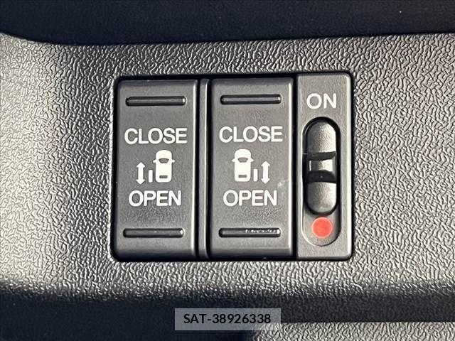 Honda STEP WGN 2015-05 8458520-5