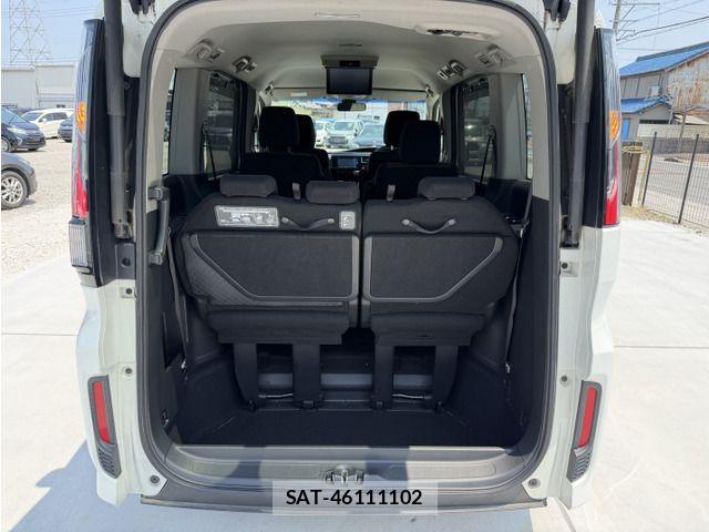 Honda STEP WGN 2015-10 8458519-14