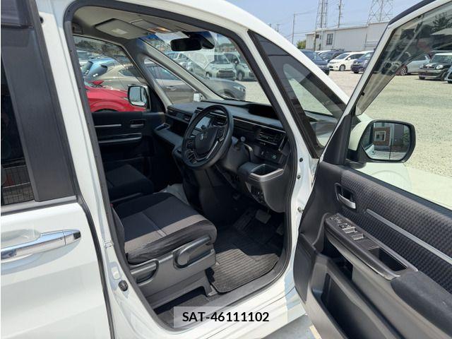 Honda STEP WGN 2015-10 8458519-2