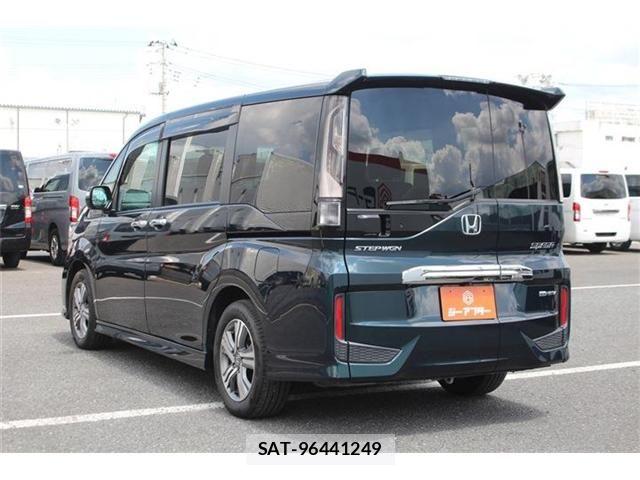 Honda STEP WGN 2020-11 8486122-10