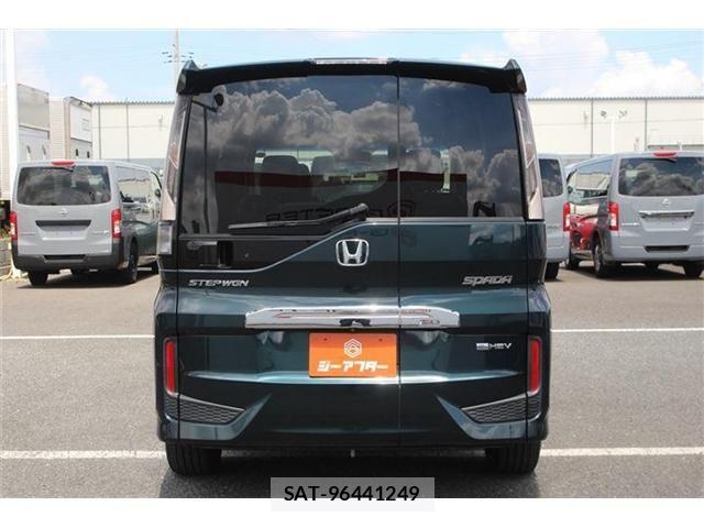 Honda STEP WGN 2020-11 8486122-11