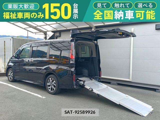 Honda STEP WGN 2017-08 8486119-0