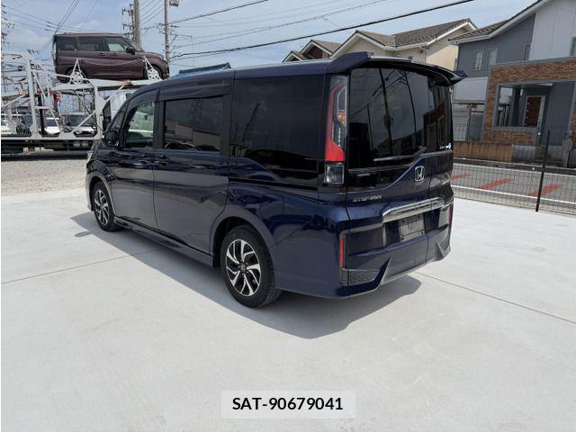 Honda STEP WGN 2018-09 8486118-5