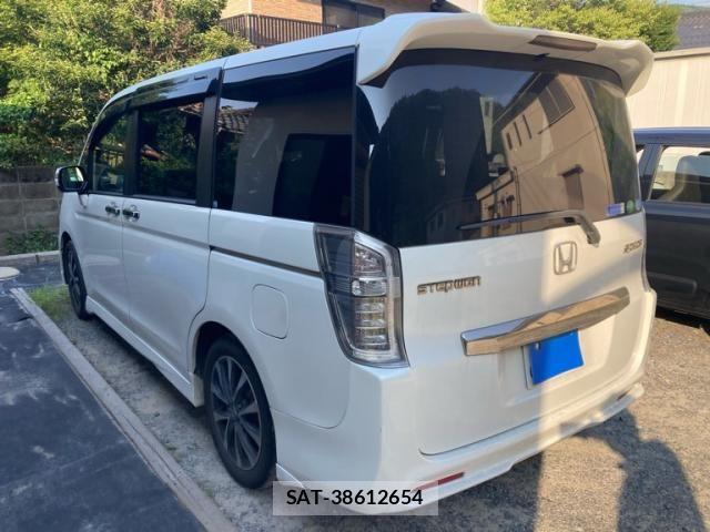 Honda STEP WGN 2013-10 8486121-4